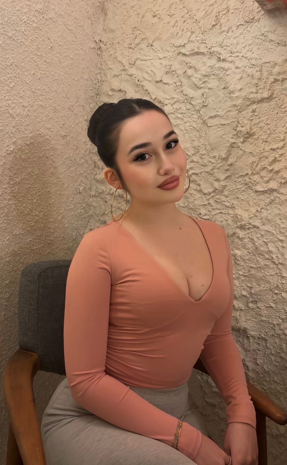 İssume Yalnız Büyüyen Kadın Escort Bayan İdil